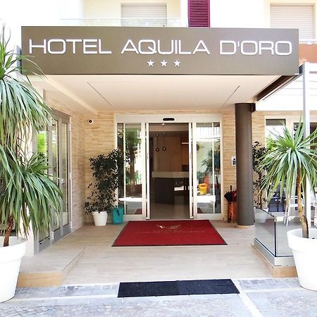Hotel Aquila D'Oro Misano Adriatico Buitenkant foto